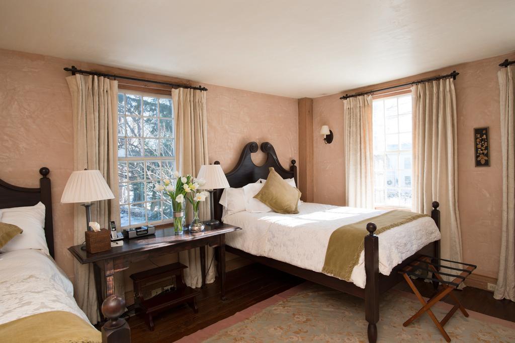 The Old Inn On The Green New Marlborough Room photo