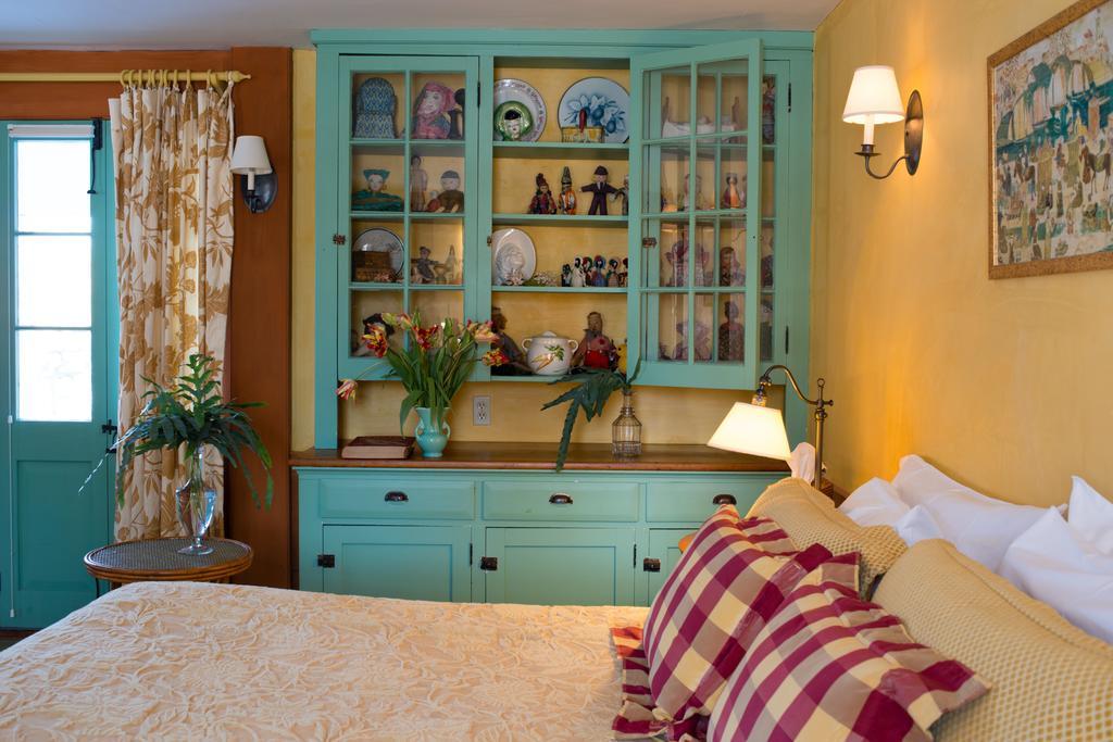 The Old Inn On The Green New Marlborough Room photo