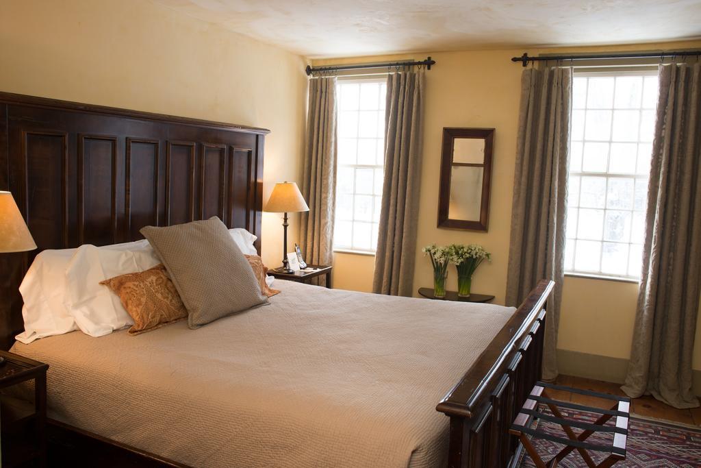 The Old Inn On The Green New Marlborough Room photo