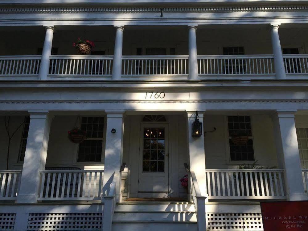 The Old Inn On The Green New Marlborough Exterior photo